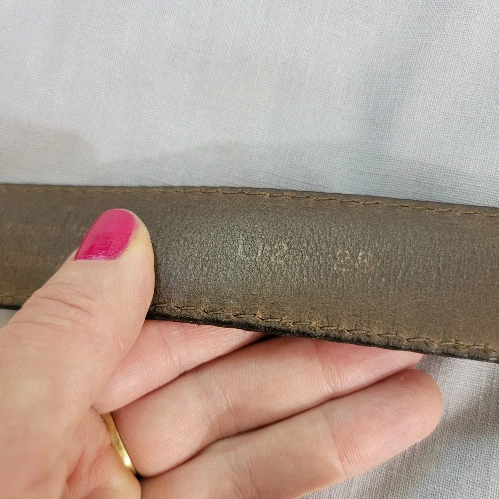 Mens Brown Genuine American‎ Bison Leather Belt Made in USA Size 28 Pebbled EUC